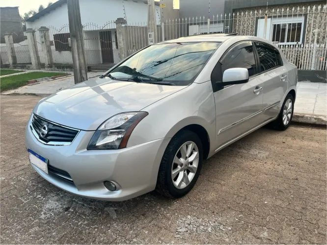 Nissan Sentra SL 2.0/ 2.0 Flex Fuel 16V Aut. 2013