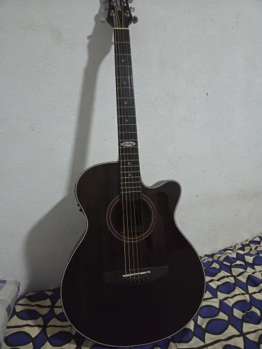 Violão Strinberg SA200C TOS ( violão com o fundo danificado)