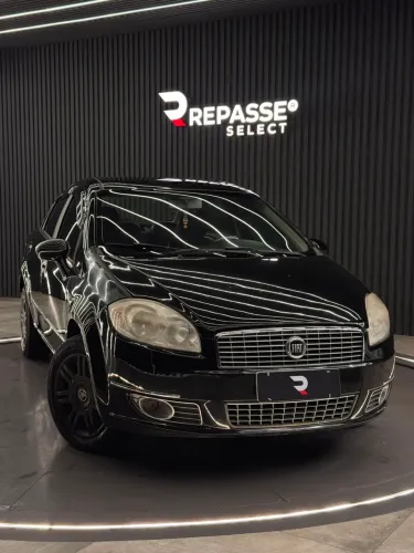 Fiat Linea Essence 1.8 Flex 16V 4P 2012
