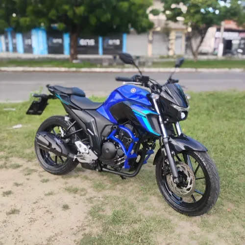 Fazer 250
