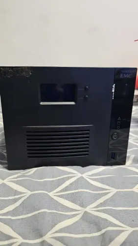 Storage Nas Iomega Ix4-200d Hd 4x Usb, 2x Rj45, 4 Baias Preto (Usado)