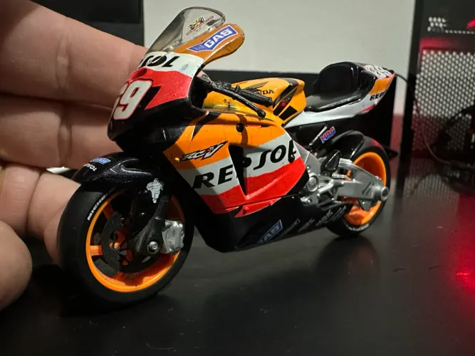 Miniatura Maisto Honda Repsol