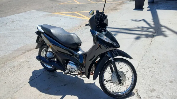 VENDE-SE HONDA BIZ ES 2025/2026