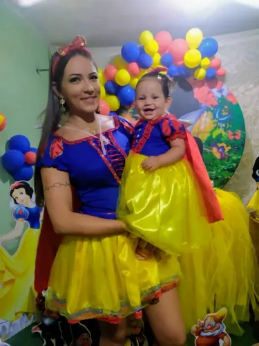 Vendo diversas fantasias , com ótimo preço e qualidade .