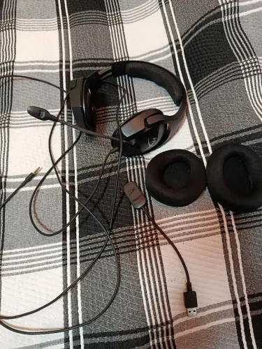 Headset HyperX Cloud Stinger core 7.1 com fio