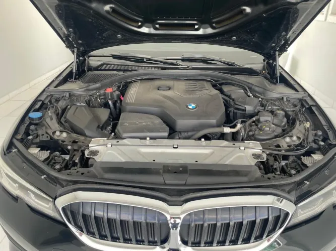 BMW 330I Sport 2.0 TB 16V 4P 2020