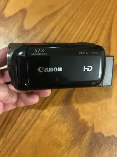 Filmadora Canon Vixia HF R500