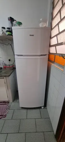 Geladeira consul com 6 meses de uso