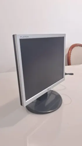 Monitor LG 14" - Compacto e funcional