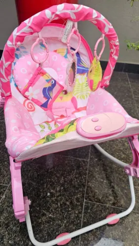 Cadeira balanço Infantil
