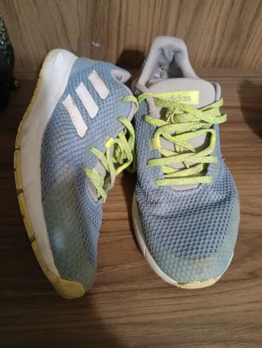 Tênis Adidas Sooraj 37