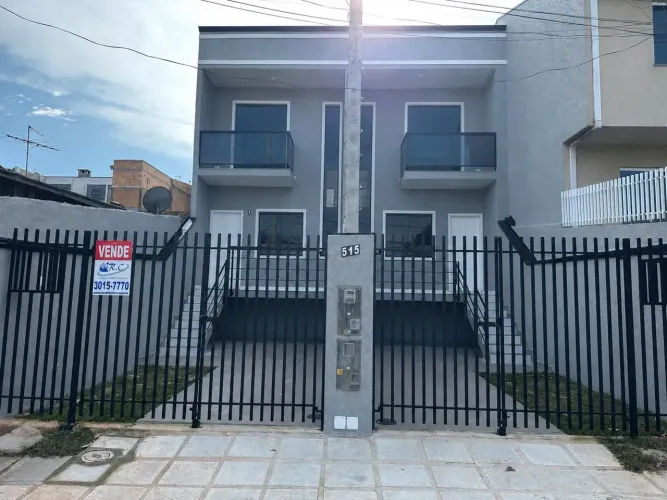 Sobrado para venda tem 80 metros quadrados com 3 quartos em Tatuquara - Curitiba - PR