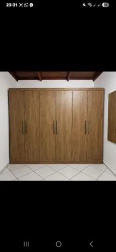 Guarda roupa 6 portas 
