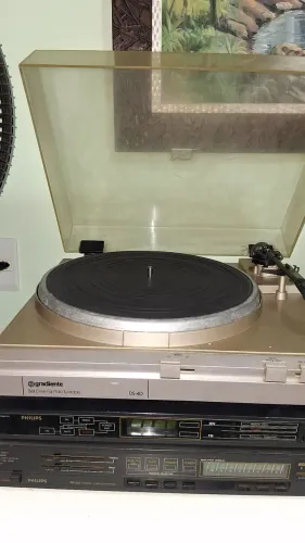 Toca Discos Gradiente DS-40