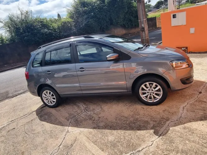 Volkswagen Spacefox 1.6/ 1.6 Trend Total Flex 8V 5P 2014