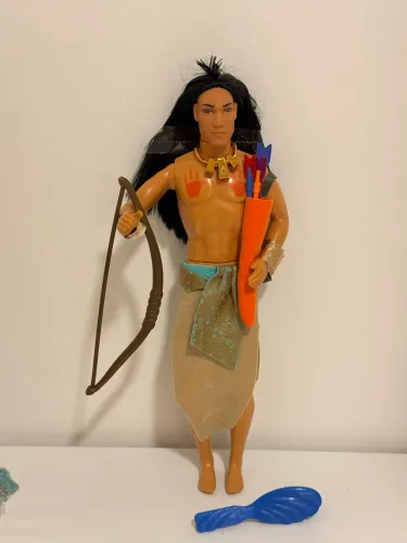 Raro!! Boneco Barbie Ken Kocuam (Pocahontas) original Mattel Disney