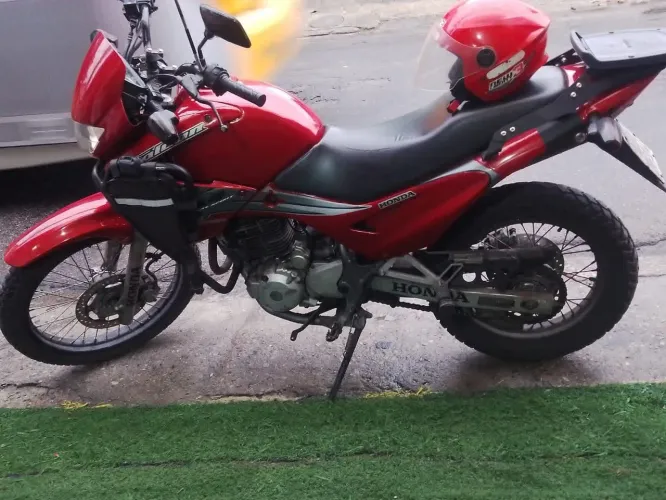 Moto Falcon 400