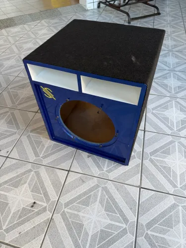 Caixote pra som automotivo 