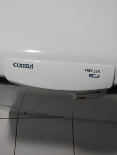 Freezer Consul 309L CHA31F 220V - 7 Meses de Uso (Estado de Novo)