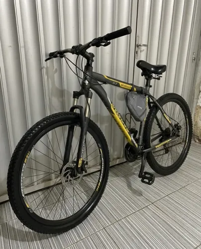 Bike aro 29 em ótimo estado