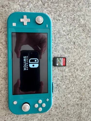 Nintendo Switch Lite Turquesa Desbloqueado + Cartão 128 GB + Jogo Físico