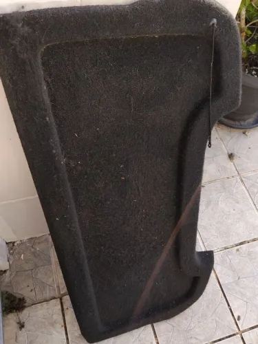 Tampão porta malas Polo 2019