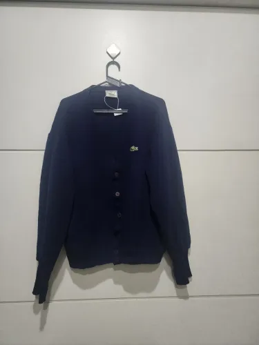Cardigan Lacoste marinho Tam. G com botões na frente