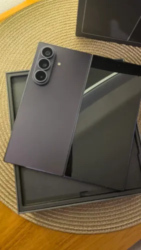 Galaxy Z Fold8 Ultra Roxo Escuro - 512GB