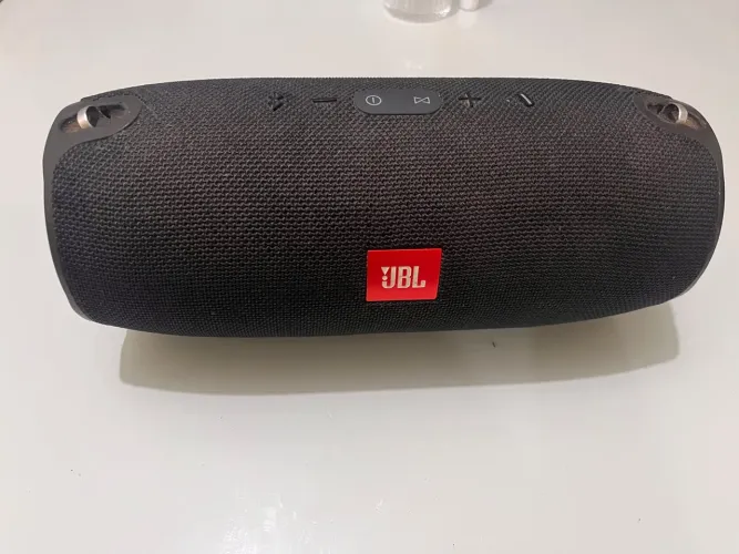 Caixa de som JBL original