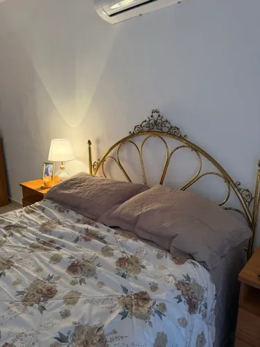 Cama de Ferro Dourada