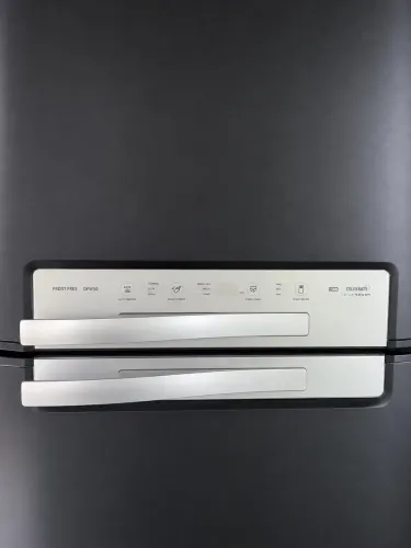 Geladeira Electrolux Celebrate 428L - Motor Ruim (Para Conserto ou Peças)