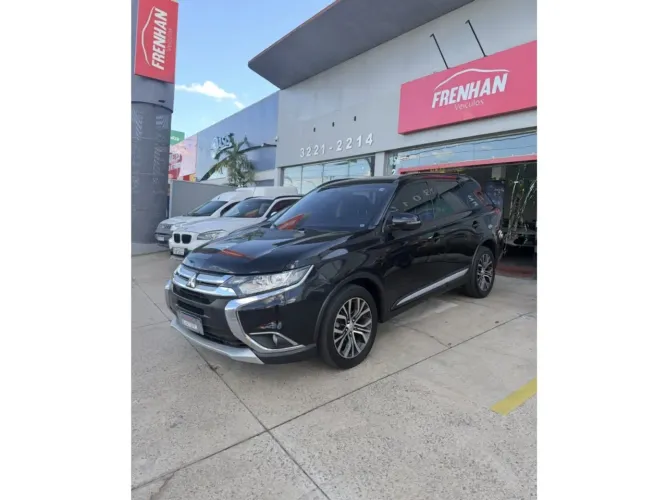 Mitsubishi Outlander Comfort 2.0 16V Aut. 2016