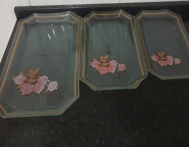 Jogo 3 Travessas De Vidro Vintage Floral Com Borda Dourada