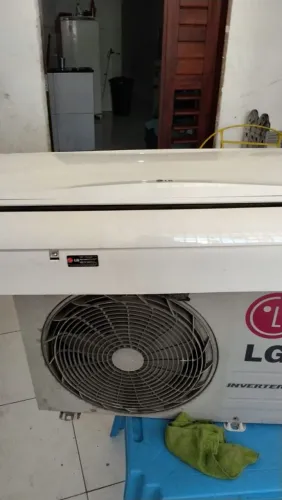 AR CONDICIONADO LG INVERTER 9000btus