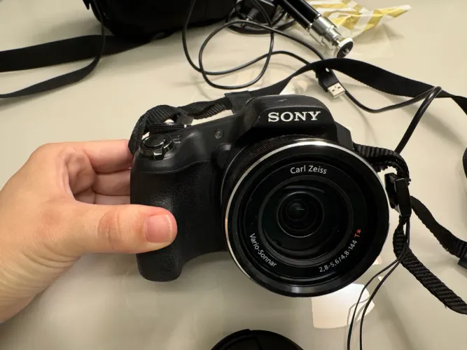 sony hx200v