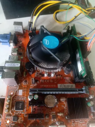 Placa mãe ddr4,processador i7,4gb
