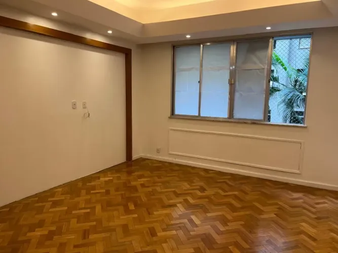 Apartamento para aluguel tem 122 metros quadrados com 3 quartos