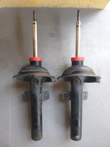 Amortecedores Dianteiros para Ford Mondeo 97 a 2000