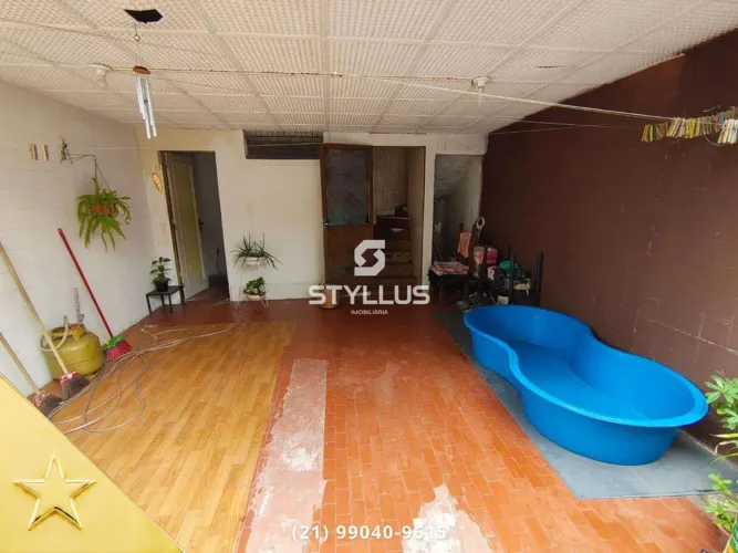Triplex com 2 Quartos e 2 Vagas em Todos os Santos! M23T