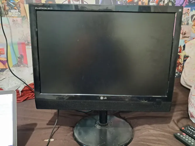 Monitor LG com RCA 22 POLEGADAS 