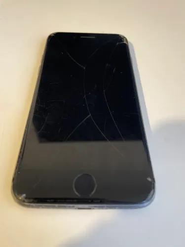 Celular iPhone 7 usado com defeito
