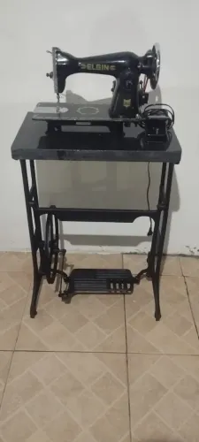 Máquina de costura