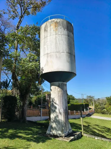 Caixa de água tipo taça