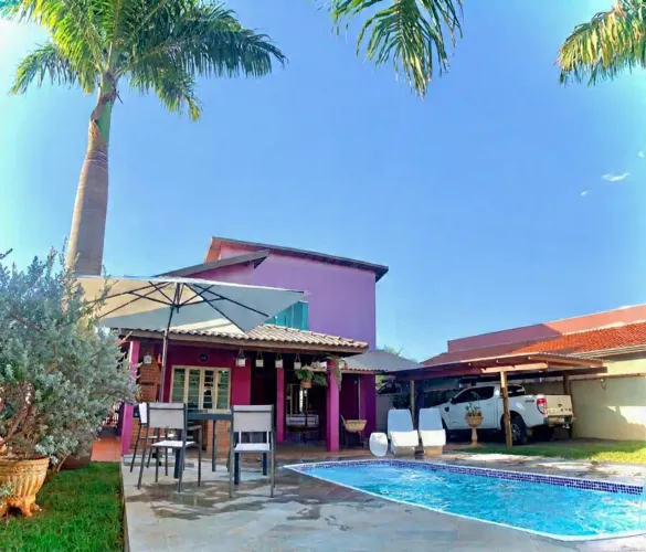 Maravilhoso rancho as margens do rio grande