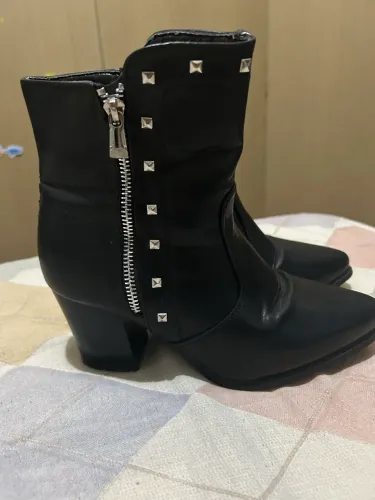 Bota cano médio Mooncity
