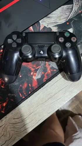 Controle ps4 original ver descrição