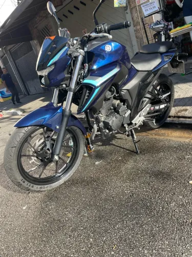 Yamaha FZ25