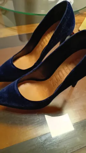 Scarpin azul Schutz