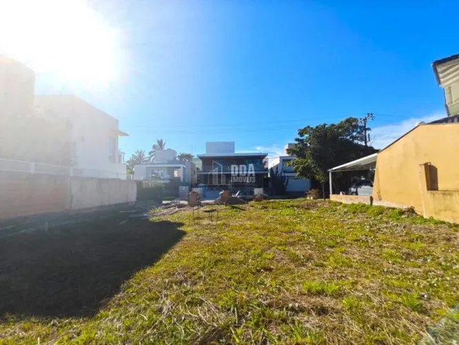 Terreno com 450 m² na Praia de Jurerê Internacional