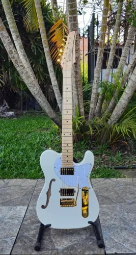 Guitarra Seizi Katana Kabuki HH Telecaster Semi Acustica Thinline White Gold